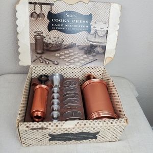 Vintage Sears Cooky Press Cookie Cake Decorator Kit Complete in Box 50’s Kitchen